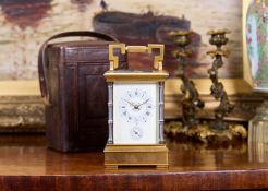 A LATE 19TH CENTURY FRENCH GILT BRASS AND PORCELAIN CARRIAGE CLOCK WITH REPEAT