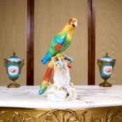 A LARGE LATE 19TH / EARLY 20TH CENTURY DRESDEN PORCELAIN MODEL OF A PARROT