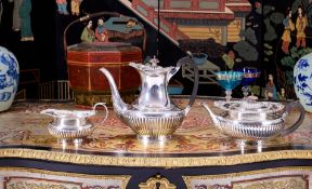 A FINE STERLING SILVER GEORGE V PERIOD TEA AND COFFEE SET C. 1912