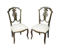 A PAIR OF LATE 19TH / EARLY 20TH CENTURY FRENCH CHINOISERIE DECORATED SALON CHAIRS