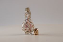 A RARE 18TH CENTURY ENGLISH ENAMELLED GLASS SCENT BOTTLE BY JAMES GILES C.1755.