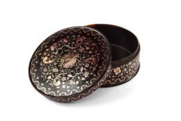 AN 18TH CENTURY ENGLISH TORTOISESHELL AND PIQUE WORK SNUFF BOX C.1780
