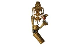 AN 18TH CENTURY ENGLISH PINCHBECK CHATALAINE C.1770