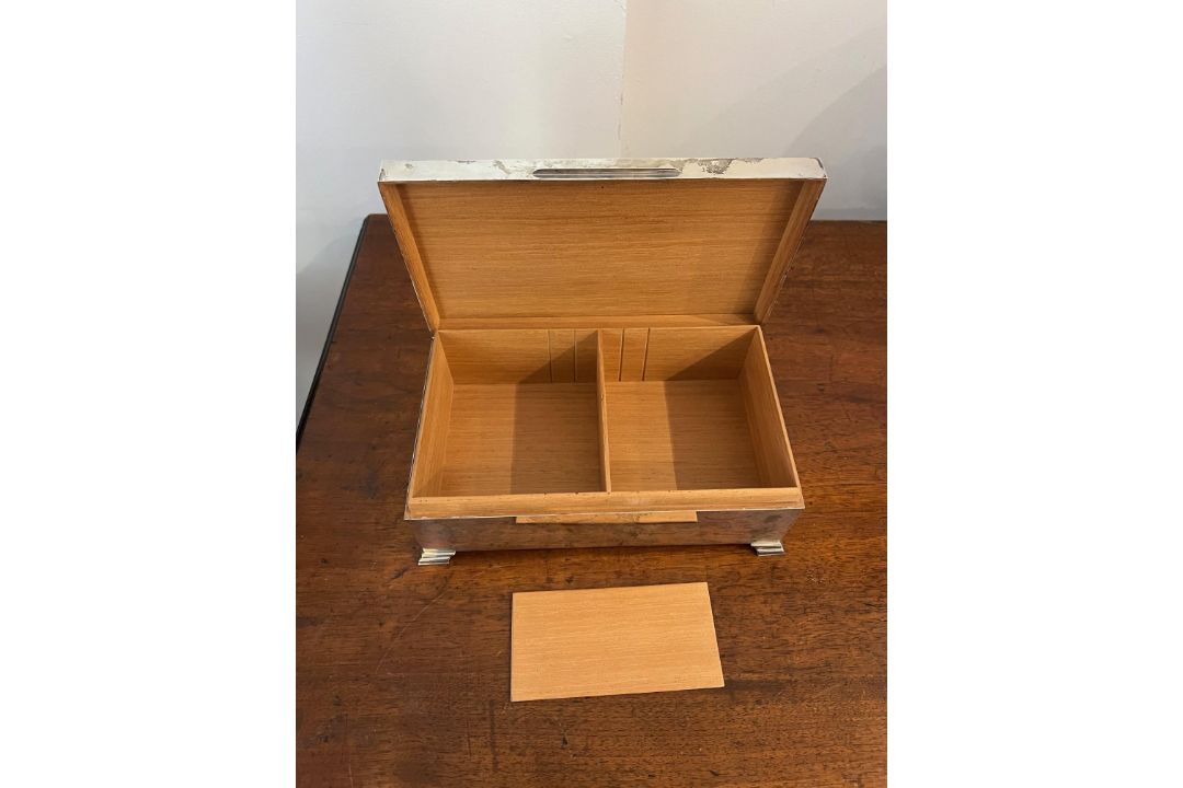 A STERLING SILVER HUMIDOR, BIRMINGHAM, 1970 - Image 3 of 4