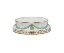 MEISSEN: A 19TH CENTURY PORCELAIN STAND