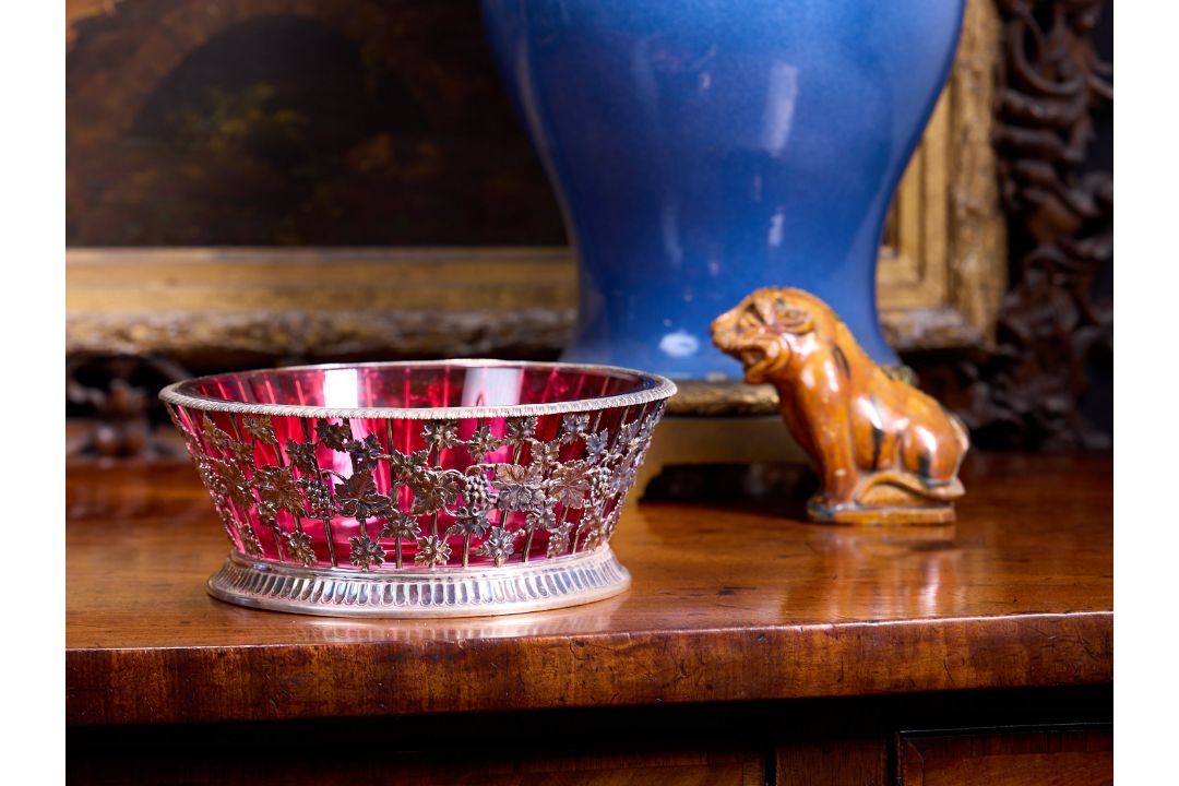 AN EARLY 20TH CENTURY STERLING SILVER AND CRANBERRY GLASS BOWL C. 1912 - Image 1 of 2