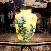 A MASSIVE LATE 19TH CENTURY CHINESE YELLOW CLOISONNE ENAMEL VASE