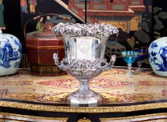 AN EARLY 19TH CENTURY STERLING SILVER WINE COOLER, LONDON, 1824, WILLIAM ELEY II
