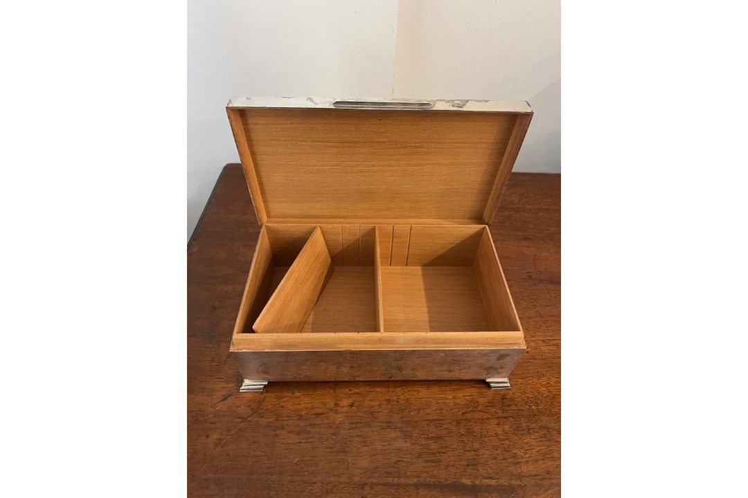 A STERLING SILVER HUMIDOR, BIRMINGHAM, 1970 - Image 4 of 4