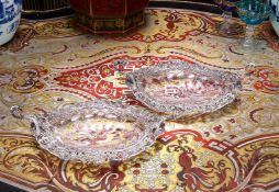 A PAIR OF STERLING SILVER AND STOURBRIDGE GLASS DISHES C. 1906 BY WILLIAM COMYNS