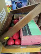 A TRAY OF ASSORTED SIZED SNOOKER AND BILLIARD BALLS TOGETHER WITH A TRIANGLE