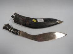 A VINTAGE KUKRI KNIFE