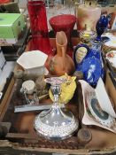 A TRAY OF ASSORTED CERAMICS TO INCLUDE AS SHELLY , DECANTER, PRODUCED MAY 1914 A CENTENARY