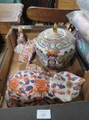 A ORIENTAL STYLE VASE TOGETHER WITH CERAMICS ANIMAL FIGURES