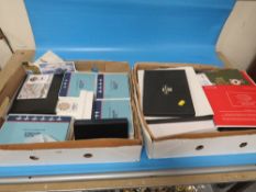 TWO TRAYS OF RAF AND RED ARROWS RELATED LIMITED EDITION AND OTHER COIN SETS ETC