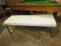 A MODERN WHITE UPHOLSTERED STOOL - L 137 cm