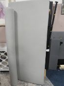 A MODERN UPHOLSTERED DAY BED L-183 CM