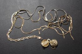 A SMALL QUANTITY OF SCRAP GOLD AND YELLOW METAL ETC