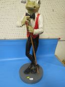 AN OLD FROG SNOOKER PLAYER WAITER