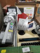 A TRAY OF MAINLY ELECTRONIC AIDS FOR THE VISUALLY IMPAIRED TO INCLUDE ULTRACANE, EVOLVE READ EASY,