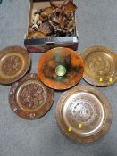 A TRAY OF ASSORTED TREEN