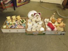 THREE TRAYS OF ASSORTED CERAMICS TO INCLUDE A COLLECTION OF PIGGY BANKS
