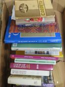 A TRAY OF ANTIQUE AND COLLECTORS REFERENCE BOOKS TO INCLUDE SILVER BOOKS, COIN BOOKS, BESWICK