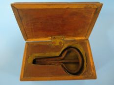 A VINTAGE INLAID BOXED JEWS HARP