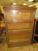 A VINTAGE 'LEBUS' SECTIONAL OAK BOOKCASE H-148 W-88 CM