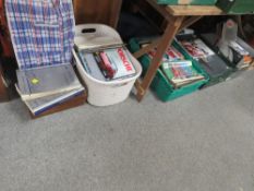 A QUANTITY OF MOTOR SPORT, BOOKS, MANUALS, MAGAZINES ETC