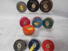 TEN VARIOUS HAT BOX SERIES BY WADE, BOXES AND CONTENTS