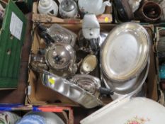 A TRAY OF ASSORTED METAL WARE TOGETHER WITH A TRAY OF CERAMICS