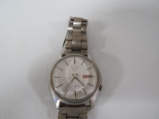 A VINTAGE GENTS SEIKO 5 AUTOMATIC WRISTWATCH
