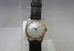 A VINTAGE AVIA 9CT GOLD CASED WRISTWATCH, Dia. 2.5 cm