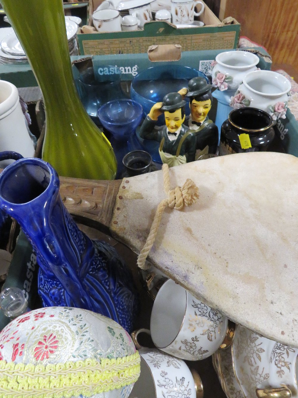 FOUR TRAYS OF ASSORTED CERAMICS ETC TO INCLUDE COALPORT - Image 5 of 9
