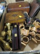 A TRAY OF TREEN ETC TO INCLUDE A TUNBRIDGE STYLE WARE EXAMPLE