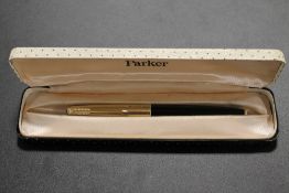 A BOXED PARKER FOUNTAIN PEN
