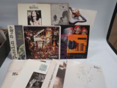 APPROX 60 QUALITY SINGLES ARTISTS INCLUDING OASIS. STONE ROSES, REM, HAPPY MONDAYS CAST, MARC