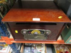 A MODERN RETRO STYLE CD/ RADIO SYSTEM