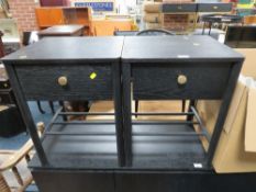 A PAIR OF MODERN BLACK SINGLE DRAWER BEDSIDE TABLES