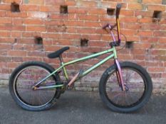 A MAFIA BIKES NEOMAIN BMX BIKE IN PEARLESCENT GREEN