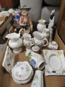 A TRAY OF ASSORTED CERAMICS TO INCLUDE AYNSLEY AND PORTMEIRION