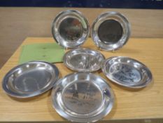A SET OF SIX HALLMARKED SILVER PETER SCOTT DESIGN PLATES BY JOHN PINCHES approx weight 1110g