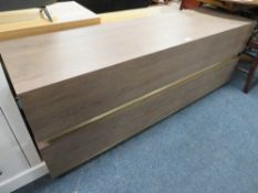 A PAIR OF MODERN MEDIA STANDS W- 165CM