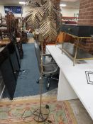 A MODERN METAL PALM TREE EFFECT LAMP