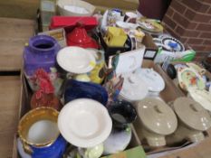 SIX TRAYS OF ASSORTED CERAMICS AND SUNDRIES