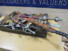 A TRAY OF ASSORTED DECORATIVE REPRODUCTION DISPLAY SWORDS ETC