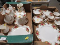 TWO TRAYS OF ROYAL ALBERT OLD COUNTRY ROSES TEA/DINNER WARE