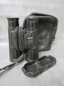A PAIR OF CASED ZEISS BINOCULARS, WEST GERMANY, 10 x 40 B