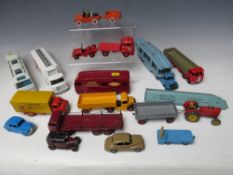 A TRAY CONTAINING SEVENTEEN DINKY VARIOUS VEHICLES, to include horsebox, Pullmore car
